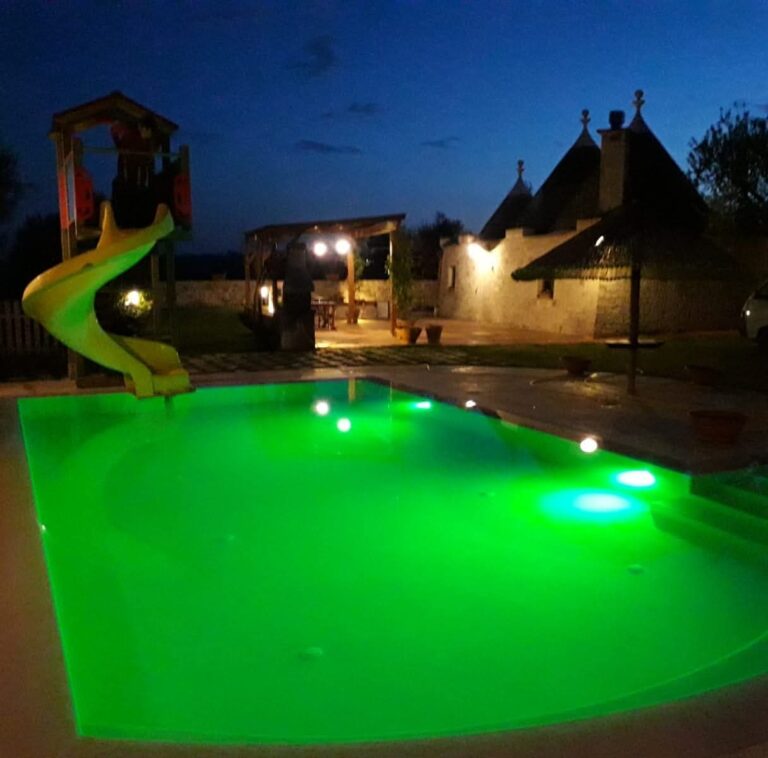 trullo del mandorlo bed and brakfast locorotonda piscina 2